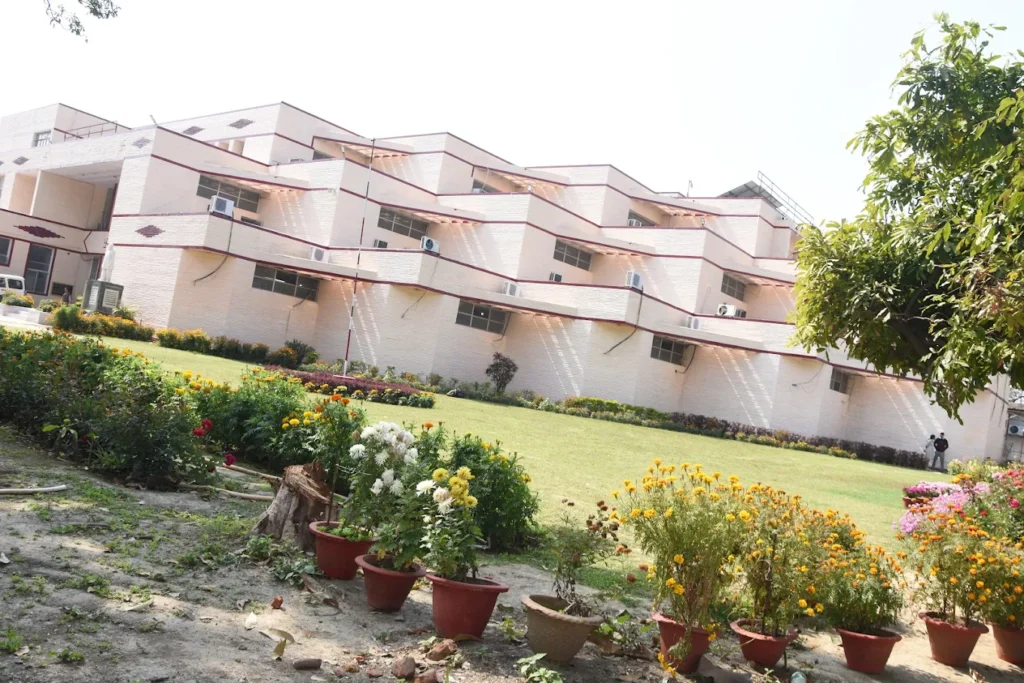 LN Mishra Institute of Economic Development & Social Change (LNMI), Patna